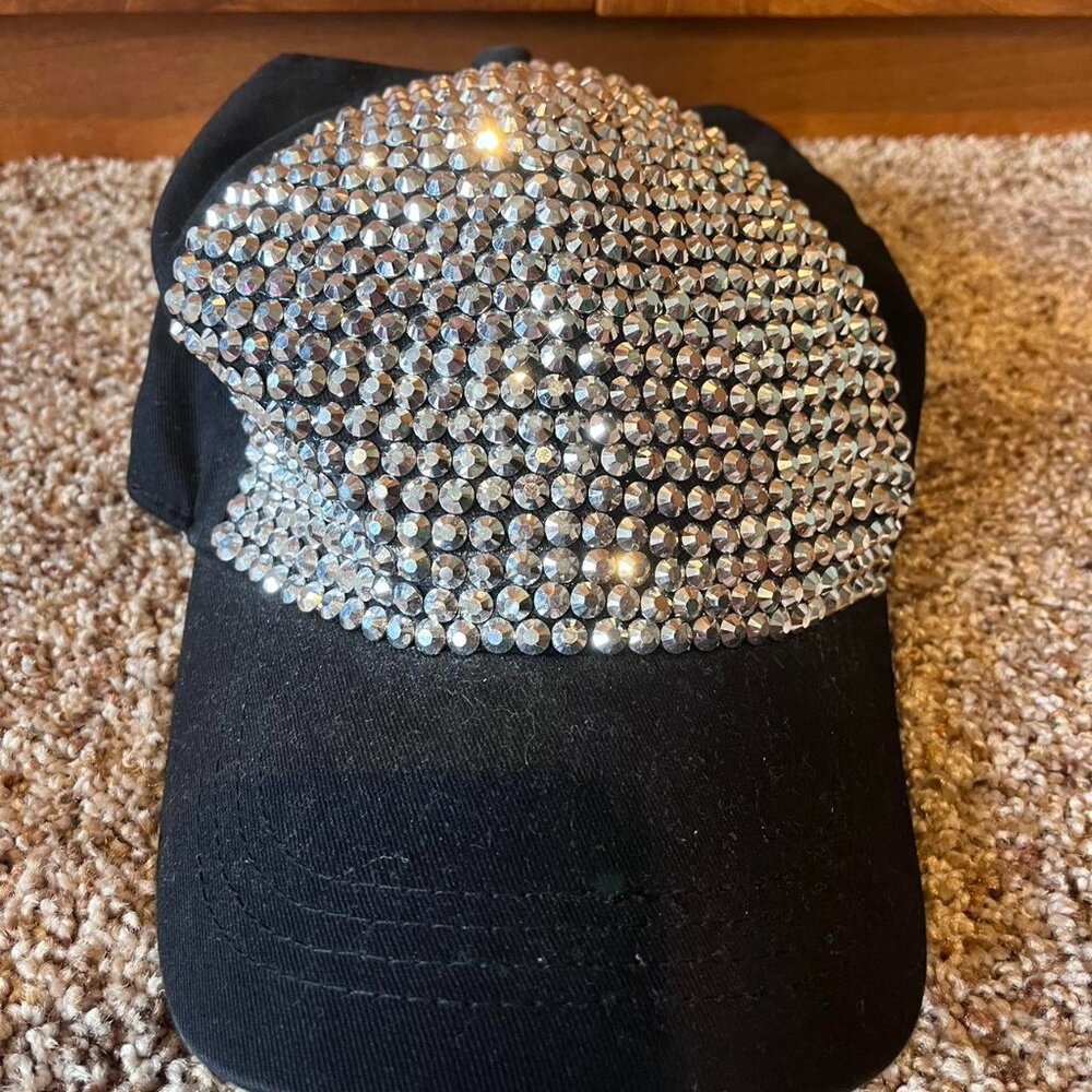 Black and Silver Bedazzled Cap 🖤 - Picture 2 of 2